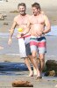 578-3268096-Barefoot_fun_Gerard_made_sure_he_caught_up_with_his_male_buddies-m-102_1444588419568.jpg